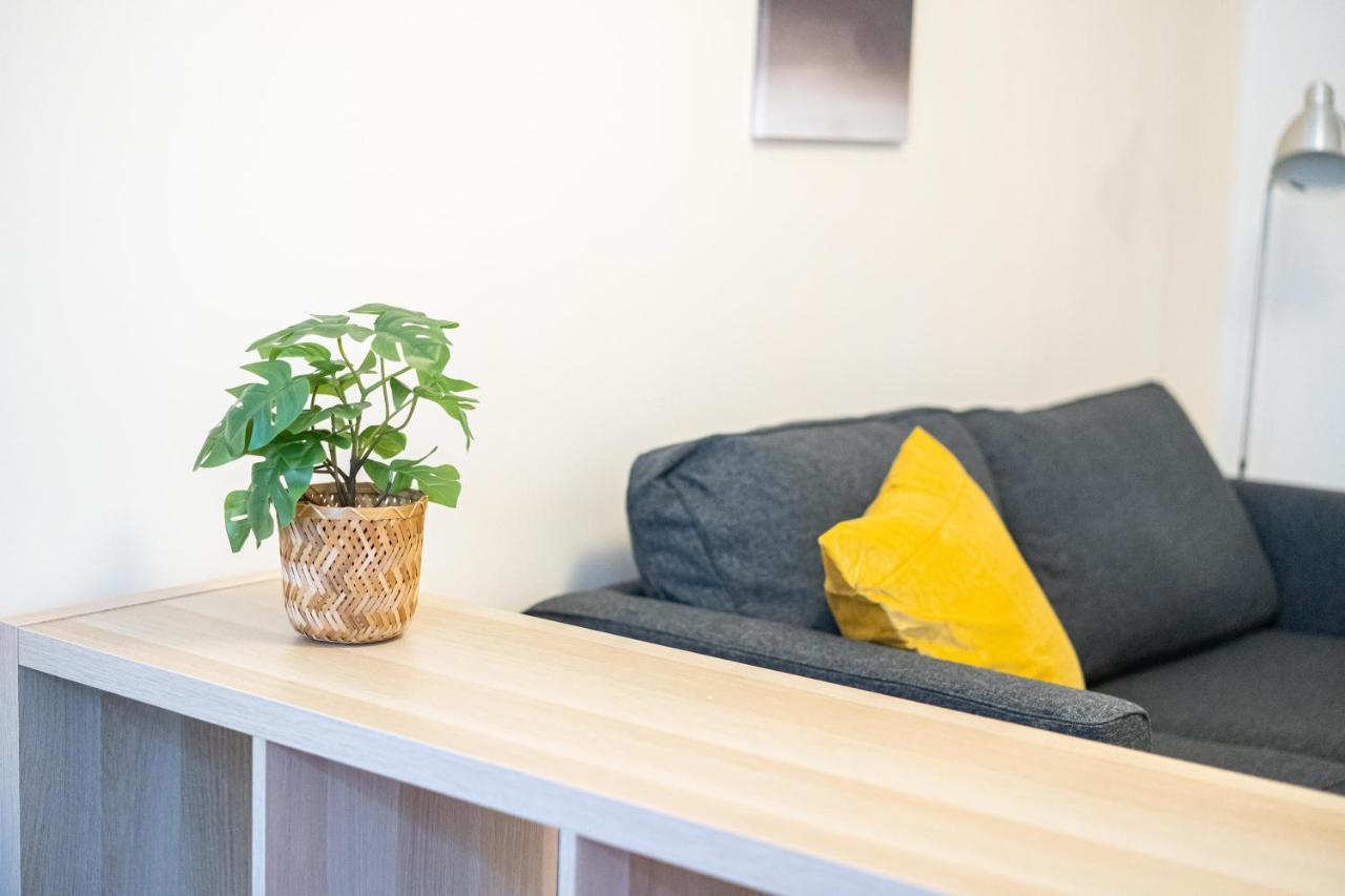 Apartment Fullhouse - Halle - Nh14 - Daylight Bathroom - 3 Bedrooms